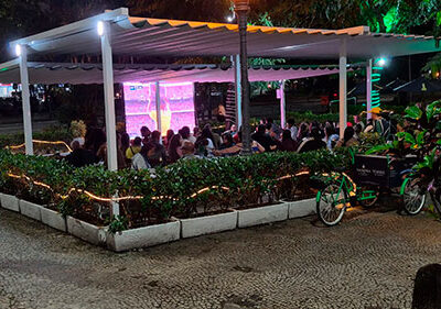 Telão na Taberna da Glória
